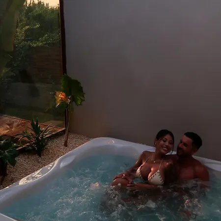 Grumolara & Couette-café 4*