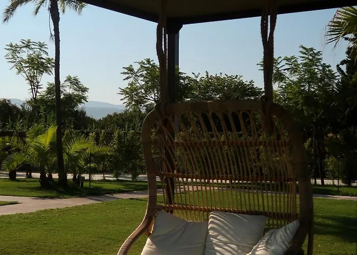 לינה וארוחת בוקר Grumolara & 4*