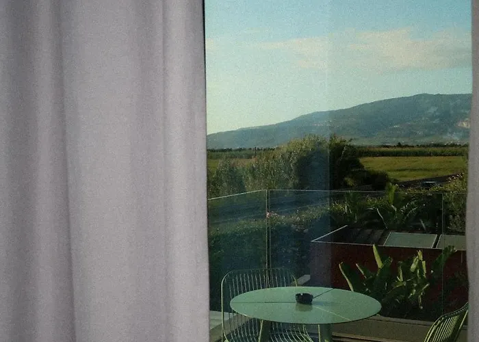 לינה וארוחת בוקר Grumolara &